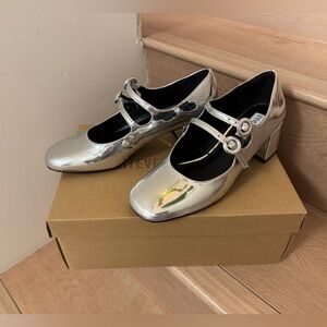 Steve Madden Silver Mary Jane Heels | Balletcore Essential | Metallic Heels